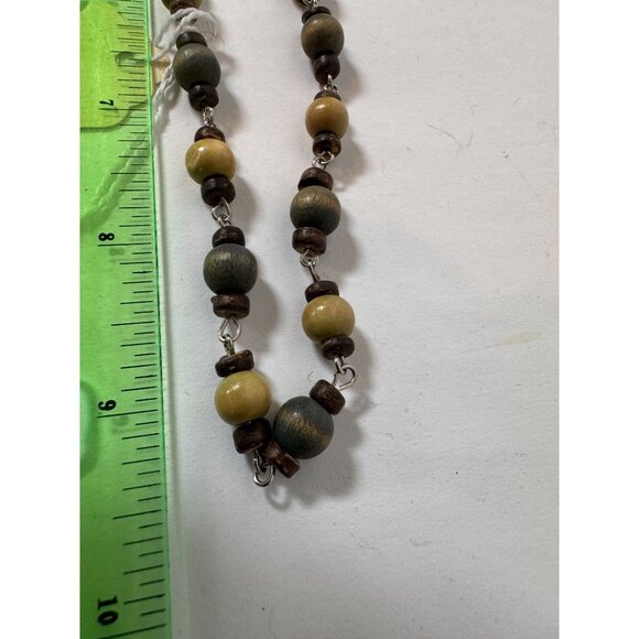 Vintage Wooden Bead Necklace With Toggle Clasp - Picture 4 of 16